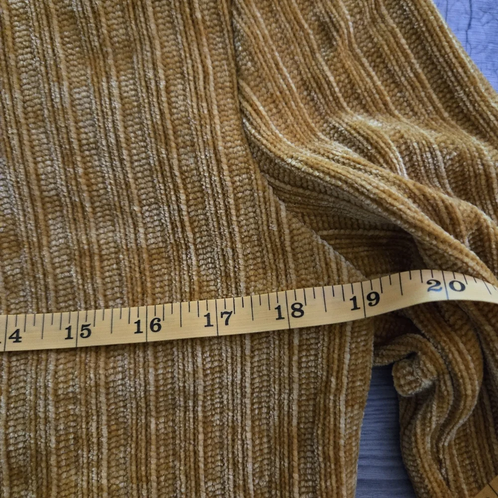 Gold chenille cropped sweater cardigan - Picture 6 of 7